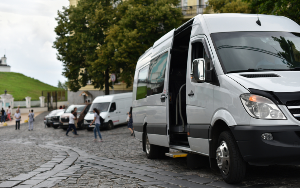 How To Book The Best Van Rentals Service In Nelson