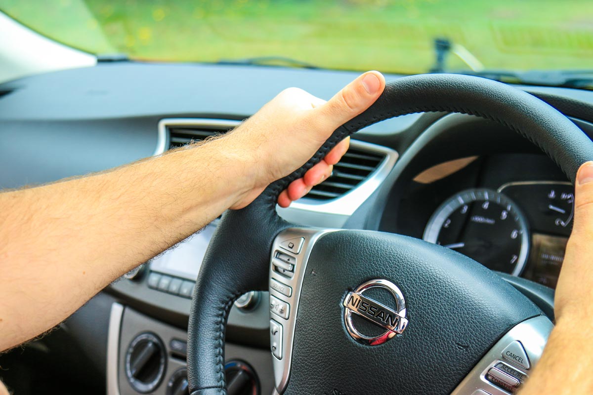 manual driving lessons sunshine coast