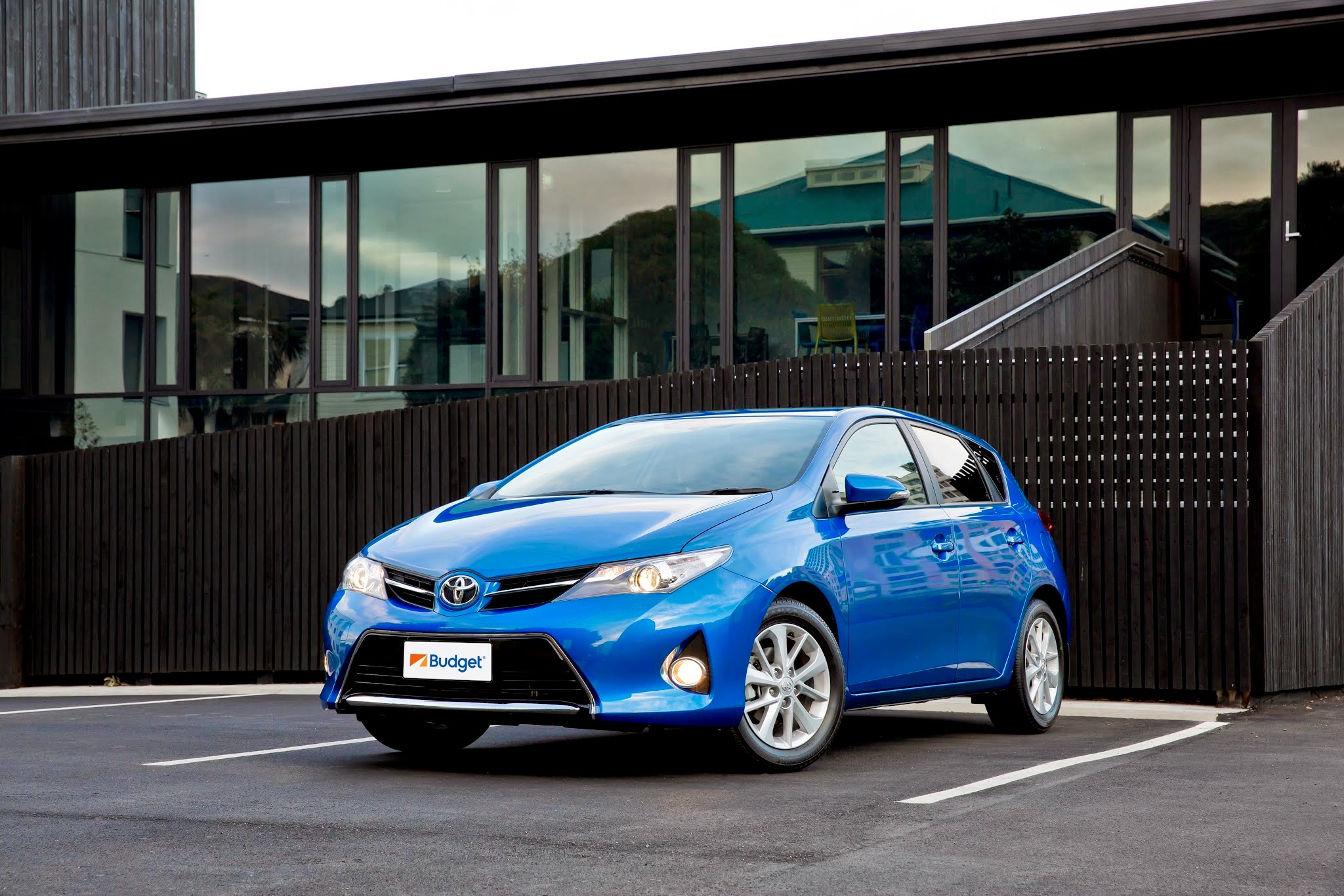 Car hire in Nelson airport
