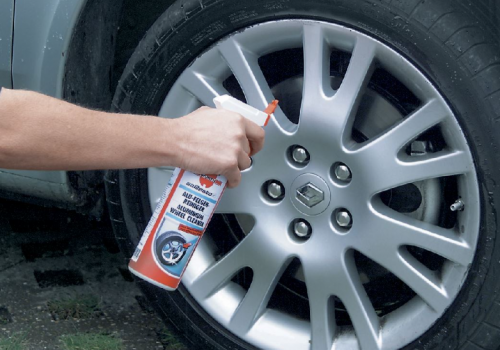 Alloy Wheel Cleaner: How to Easily Clean Your Alloy Wheels in 4 Simple Steps