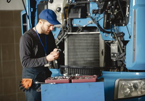 What to Expect from Mobile Diesel Mechanic Midland Services Nearby?